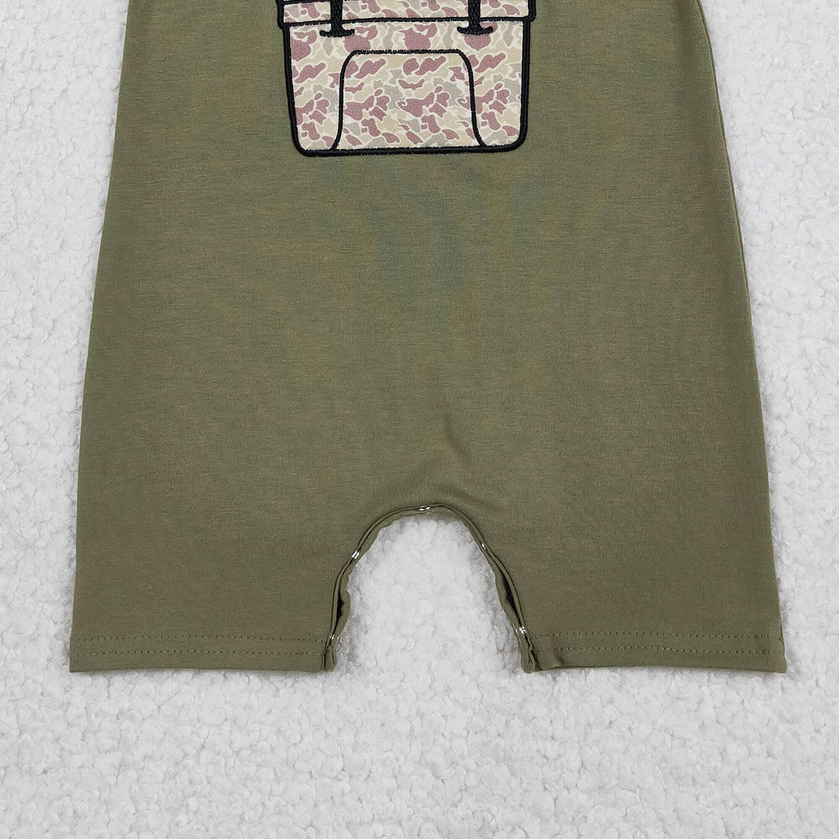 1.12 RTS NO MOQ （In stock）SR3761 Baby Boys Rompers Embroidery Camo Boxes Baby Boys Olive Short Sleeve Hunting Rompers