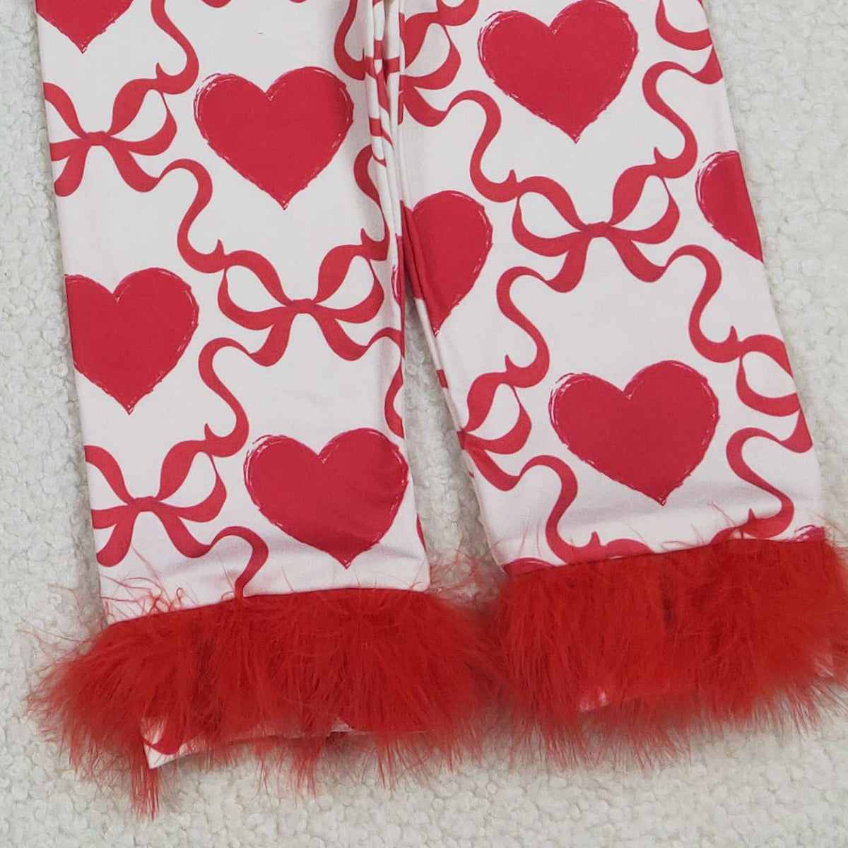 1.9 RTS NO MOQ （In stock）GLP3221 Baby Girls Bow Hearts Checked Button Top Pant Valentines Fur Sleeve Pajamas Sets