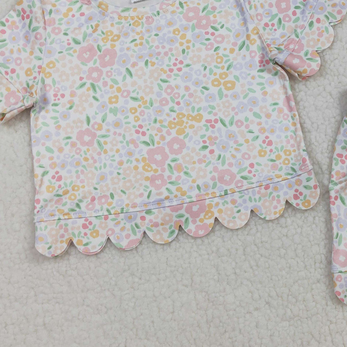 3.25 RTS NO MOQ （In stock）GSSO3273 Kids Clothing for Baby Girls Short Sleeve Colorful Small Flowers Top Shorts Scallop Clothes Sets