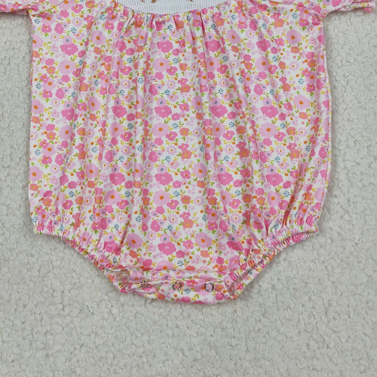 4.1 RTS NO MOQ （In stock）SR3785 Short sleeves pink floral rabbit smocked baby Easter romper