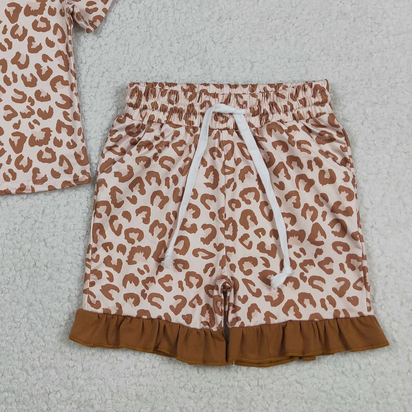 GSSO3292 RTS NO MOQ （In stock ）Short sleeves leopard top ruffle shorts girls outfits