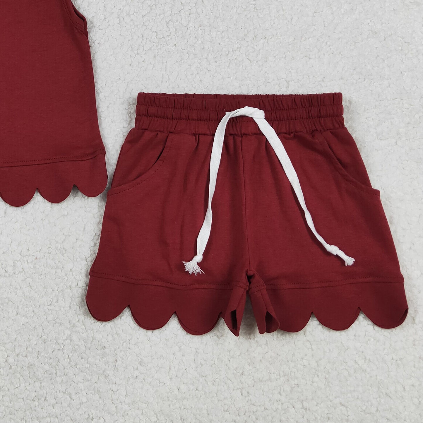GSSO3734 RTS NO MOQ （In stock ）Sleeveless maroon scallop top shorts kids girls team outfits
