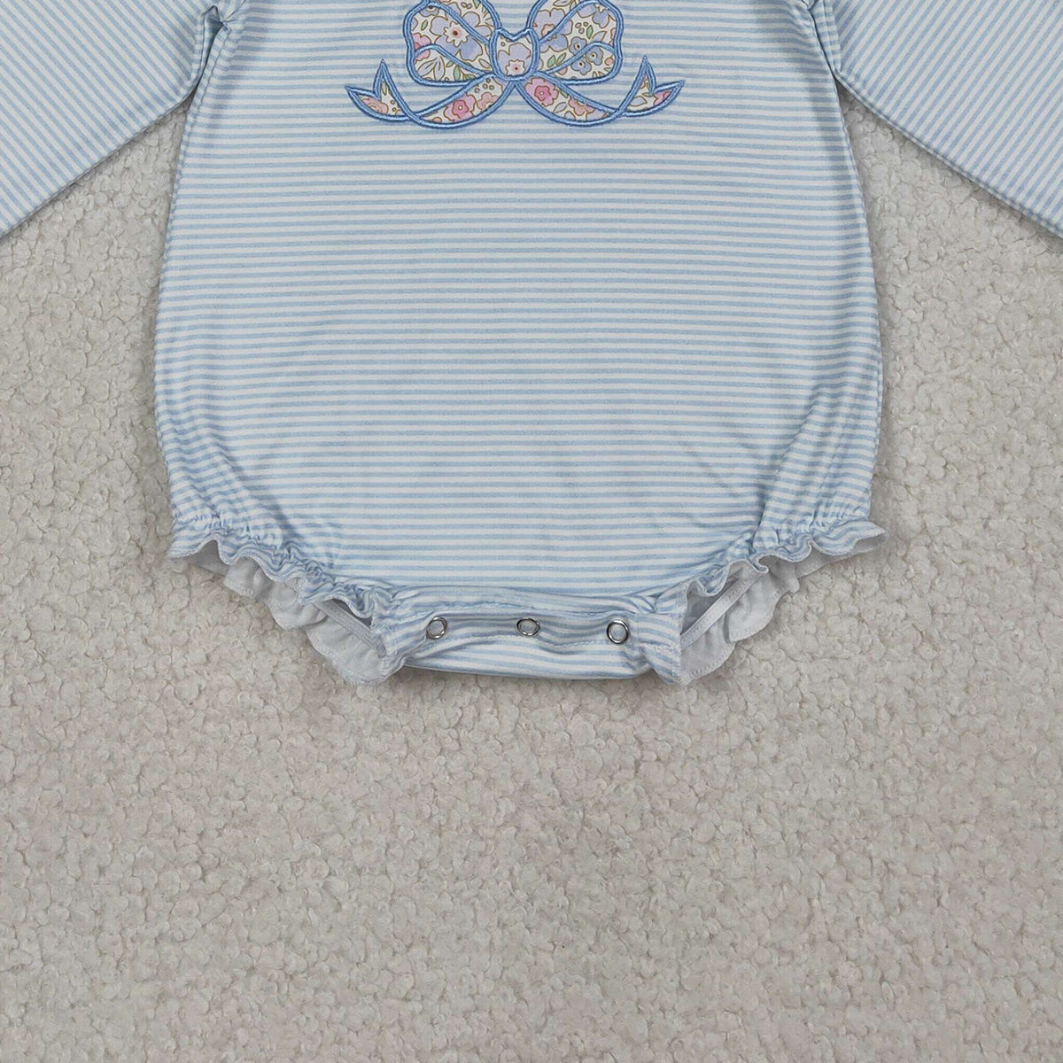3.19 RTS NO MOQ （In stock）LR2917 Baby Girls Fashion Long Sleeve Embroidery Flowers Bow Blue Stripe Ruffle Rompers