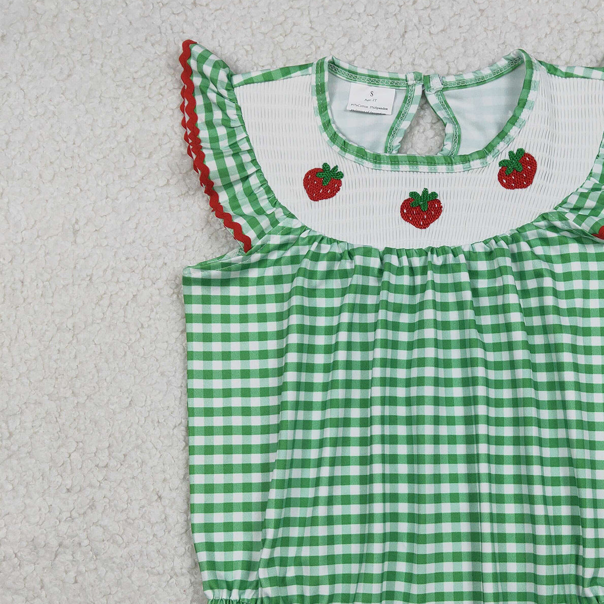 12.24 RTS NO MOQ （In stock）SR3550 Smocked Strawberry Baby Girls Green Checked Ruffle Rompers