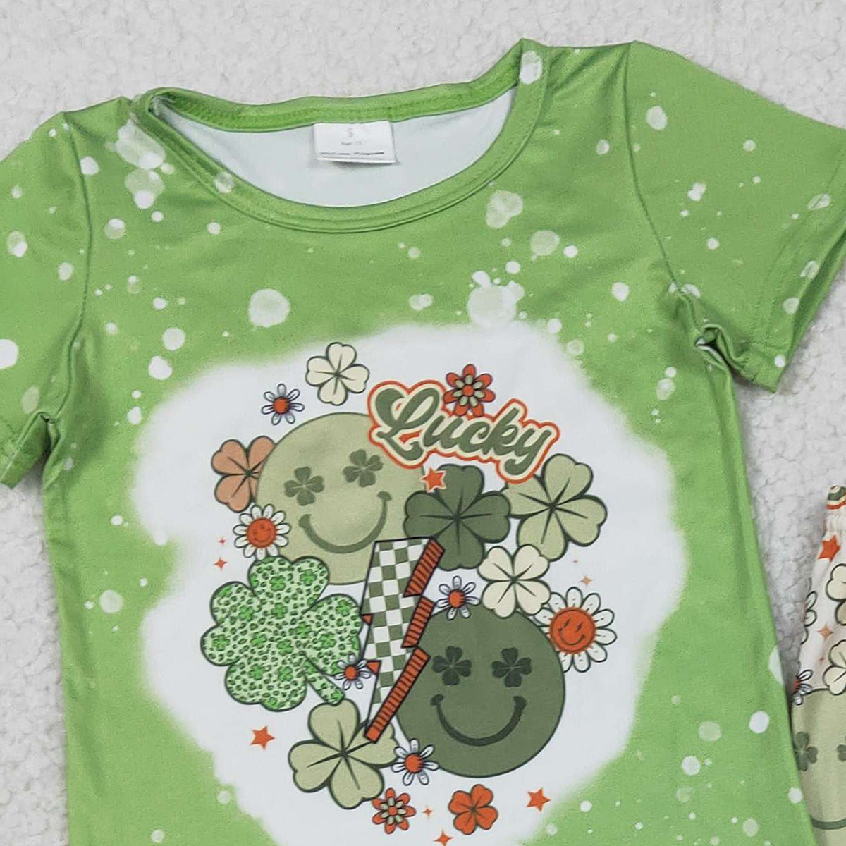 2.3 RTS NO MOQ （In stock）GSPO1876 Baby Girls Smile Clovers Shirt Top Bell Pants St Patrick Clothes Sets