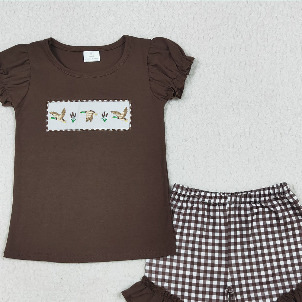 RTS NO MOQ （In stock） GSSO2672 Baby Girls Summer Outfits Embroidery Baby Girls Brown Short Ruffle Sleeves Ducks Top Plaid Short Set