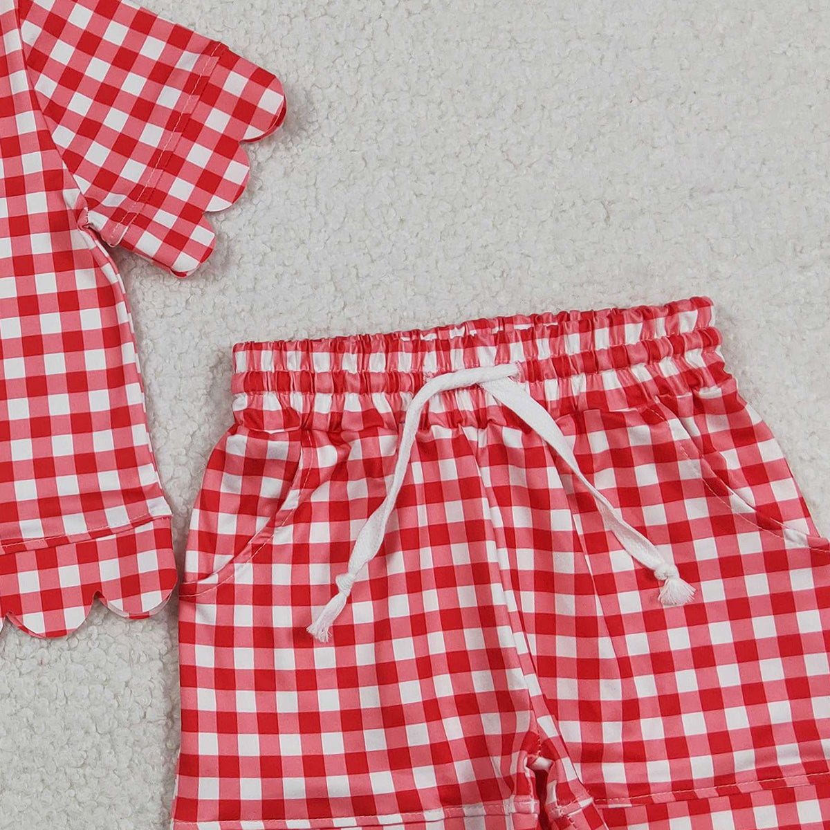 3.16 RTS NO MOQ （In stock）GSSO3187 Fashion Clothing For Baby Girls Red Checked Shirts Top Pockets Short Scallop Clothes Set