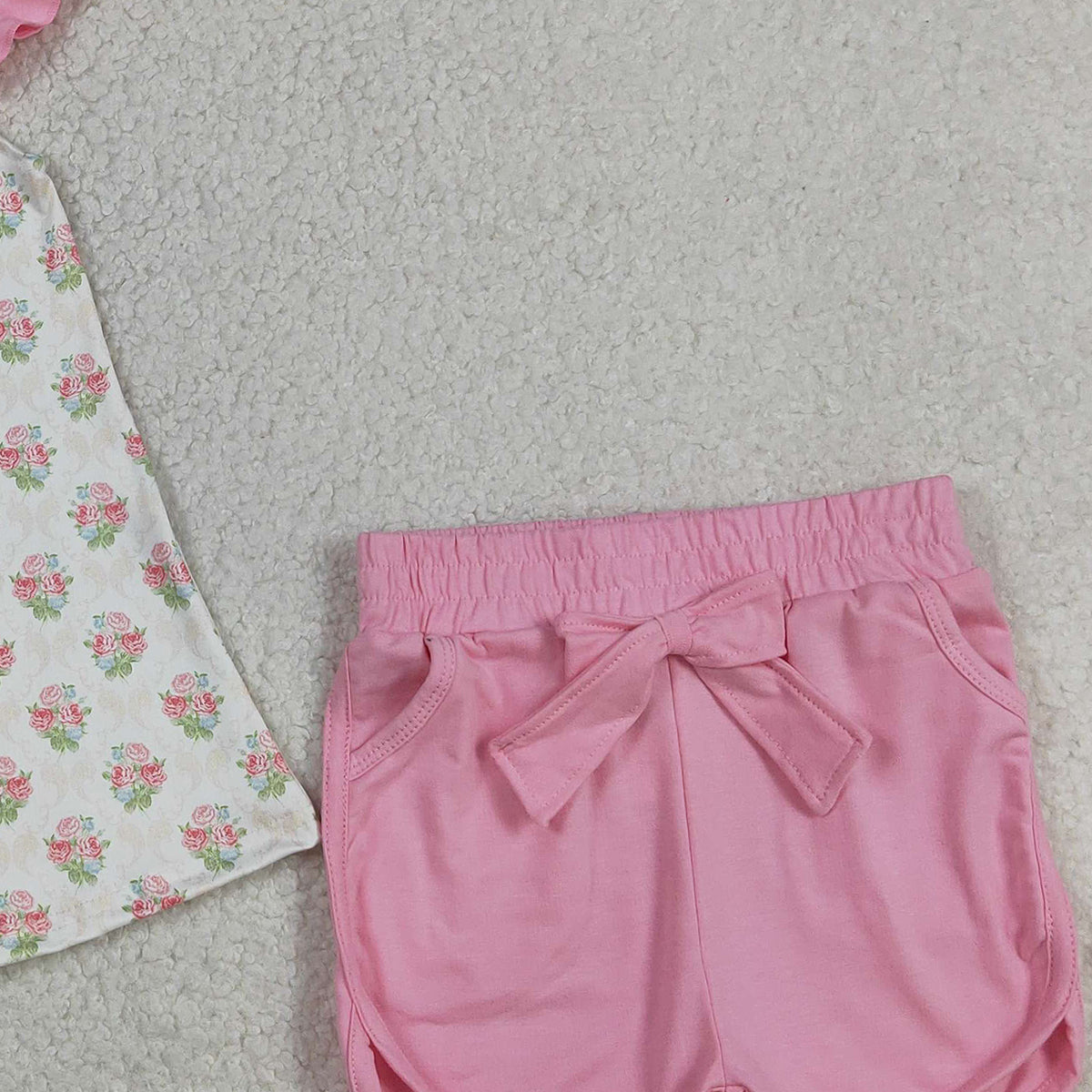 3.12 RTS NO MOQ （In stock）GSSO2953 Kids Clothing for Girls Baby Girls Pink Flowers Checked Tunic Pockets Short Clothes Sets