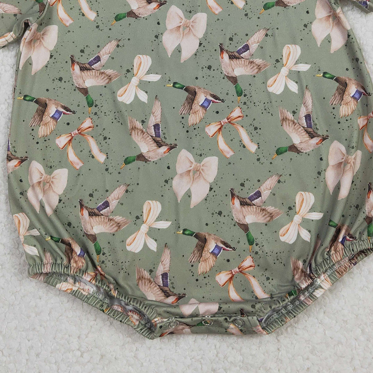 12.11 RTS NO MOQ （In stock）SR3421 Baby Boys Rompers Baby Girls Short Sleeve Green Ducks Bows Hunting Rompers