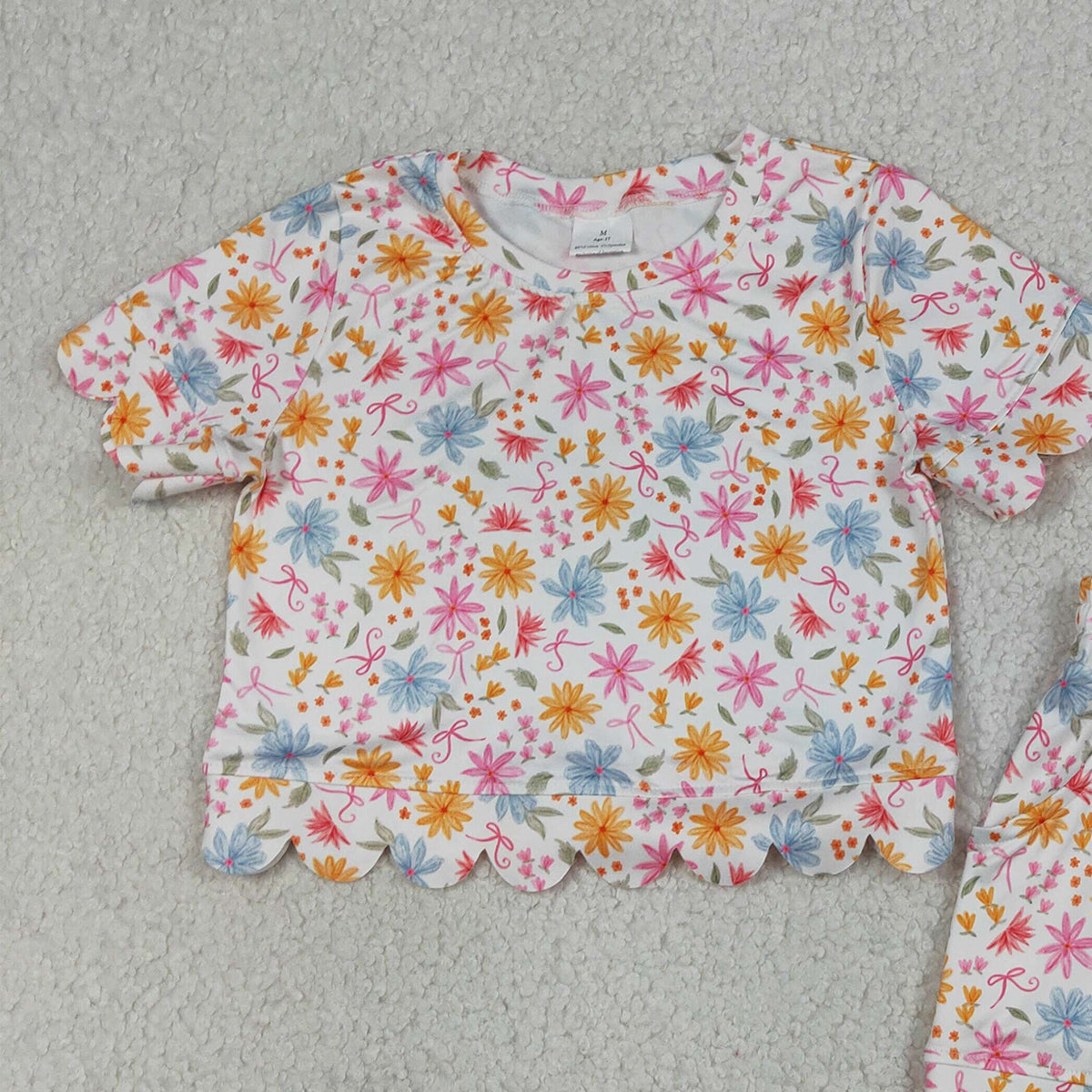 4.8 GSSO3269 RTS NO MOQ （In stock） Short sleeves floral bow scallop kids girls summer outfits