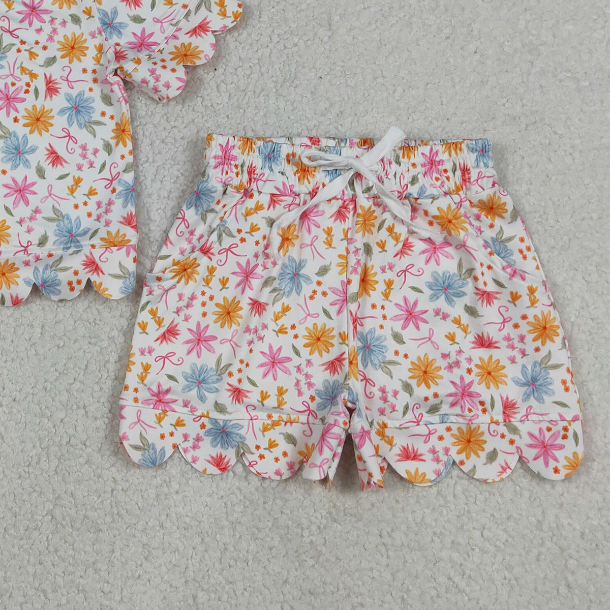 4.8 GSSO3269 RTS NO MOQ （In stock） Short sleeves floral bow scallop kids girls summer outfits
