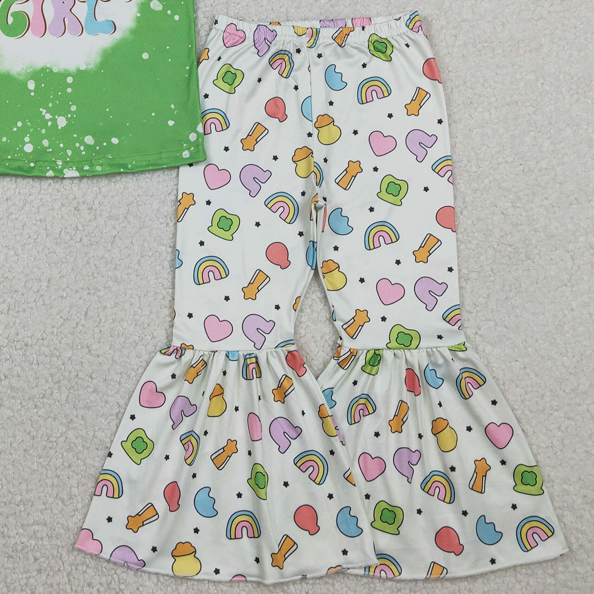 2.3 RTS NO MOQ （In stock）GSPO2101 Baby Lucky Girl Clover Top Bell Bottom Pants St Patrick Clothes Sets