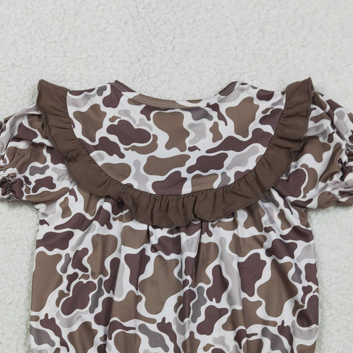 2.4 RTS NO MOQ （In stock）SR3888 Embroidery Mama's Bestie Baby Girls Southern Brown Camo Ruffle Rompers