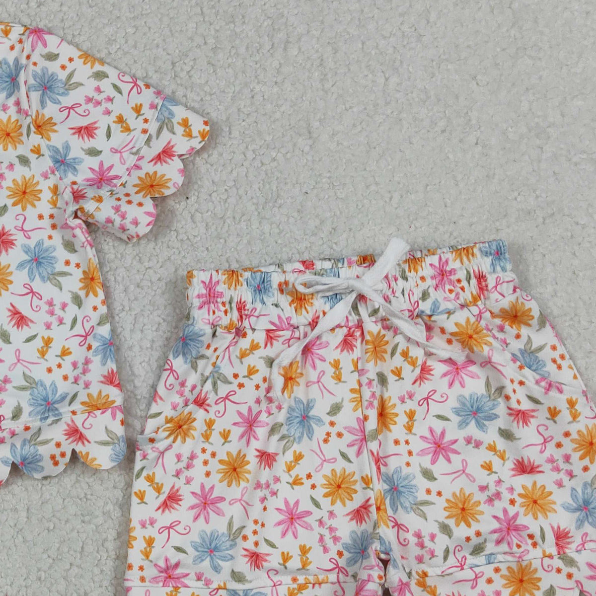 4.8 GSSO3269 RTS NO MOQ （In stock） Short sleeves floral bow scallop kids girls summer outfits