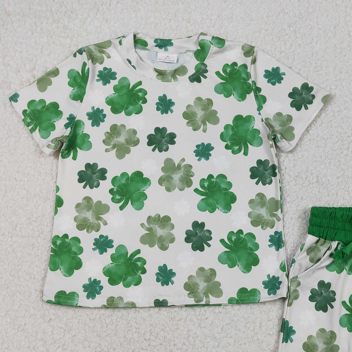 12.24 RTS NO MOQ （In stock）GSSO2744 Baby Girls Green Clovers Top Pockets Shorts St Patrick Clothes Sets