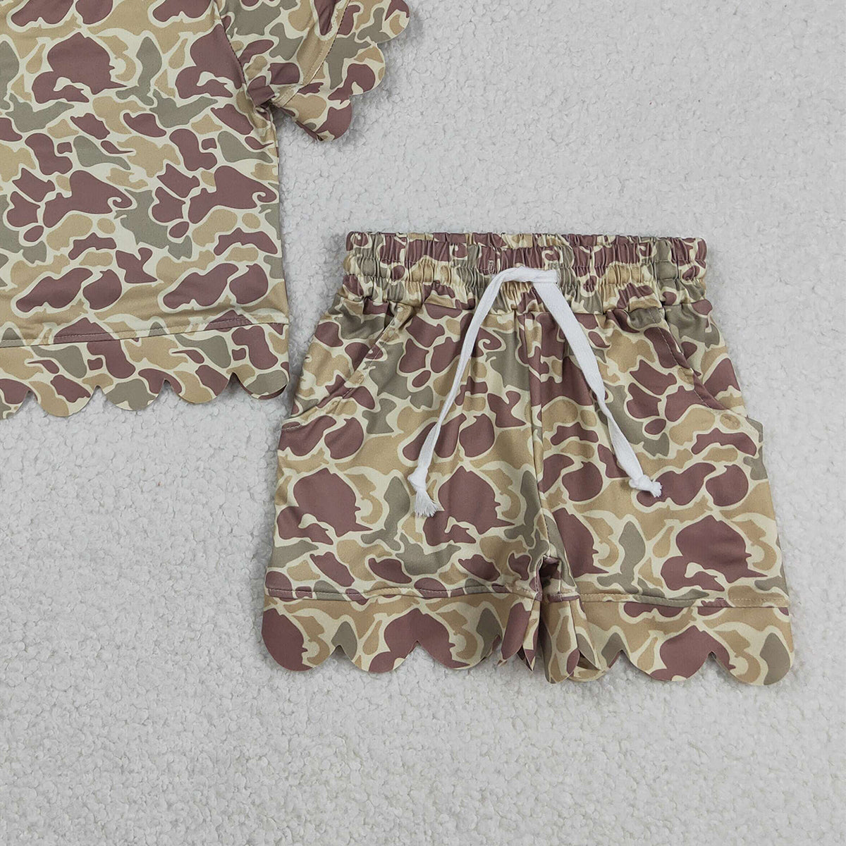 3.13 RTS NO MOQ （In stock）GSSO3224 Kids Clothing for Baby Girls Short Sleeve Khaki Camo Top Scallop Shorts Clothes Set