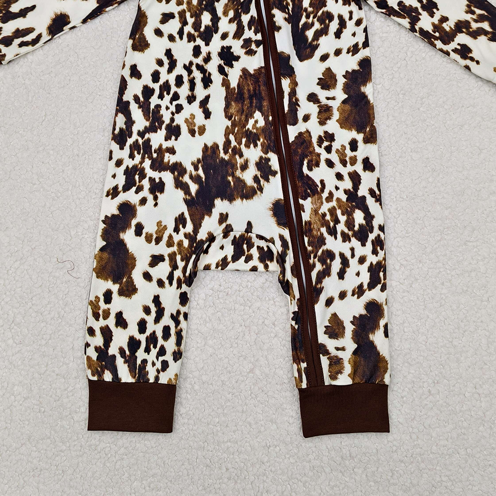7.22  LR2189 RTS NO MOQ Baby Boys Winter Rompers Cute Baby Cow Print Long Sleeve Zipper Romper