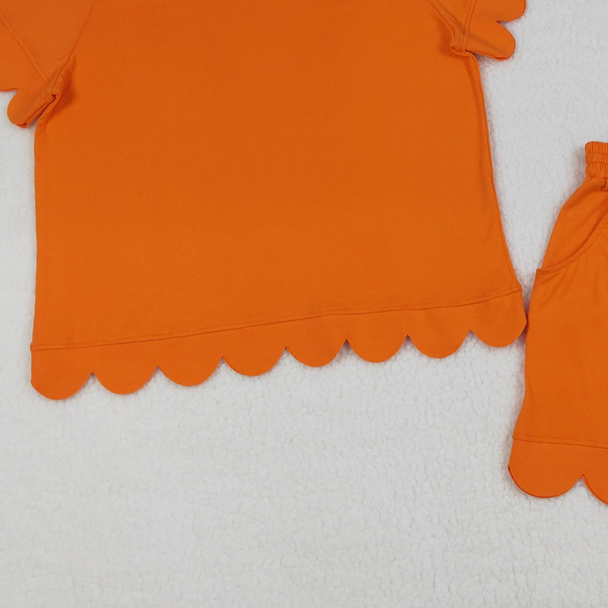 4.8 GSSO3206 RTS NO MOQ （In stock）Orange scallop top shorts adult women summer outfits
