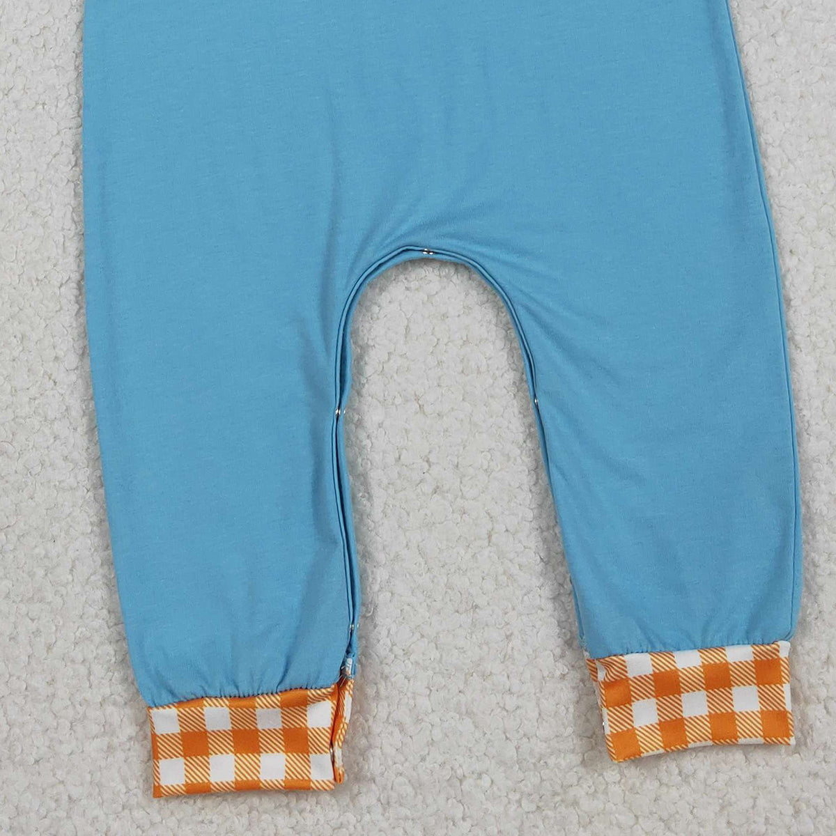12.12 RTS NO MOQ （In stock）SR3366 Embroidery I Love Basketballs Baby Boys Team Footie Rompers