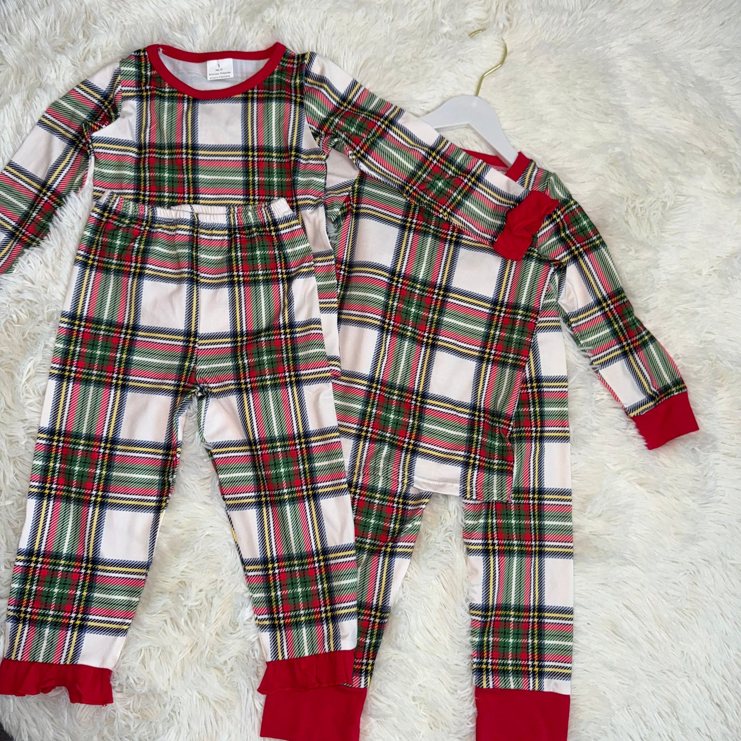 11.14 RST Sibling Kids Green Red Checked Christmas Pants Pajamas Sets