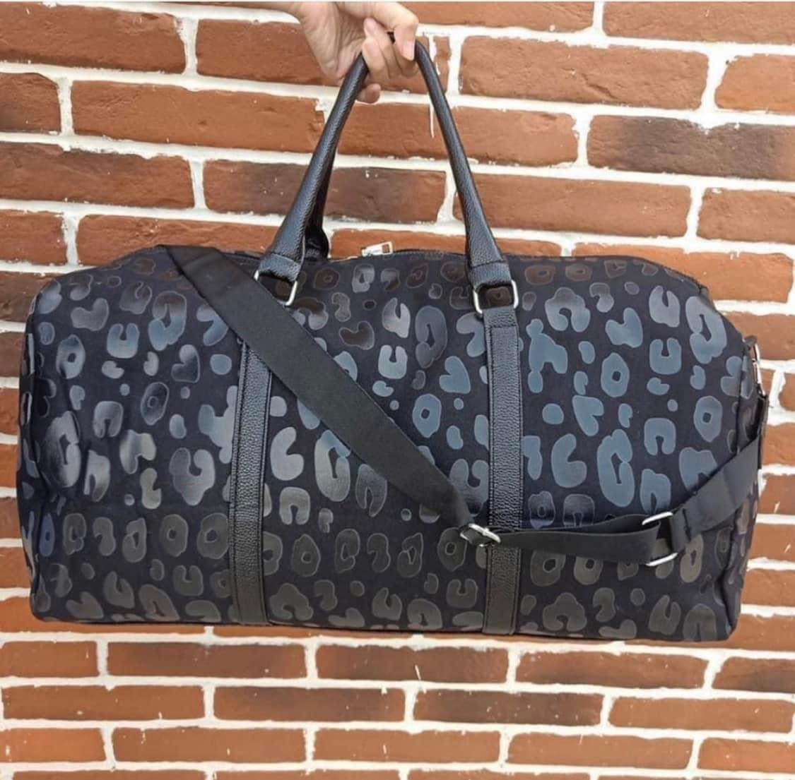 No moq BA0255 pre-order leopard black Gym Bag