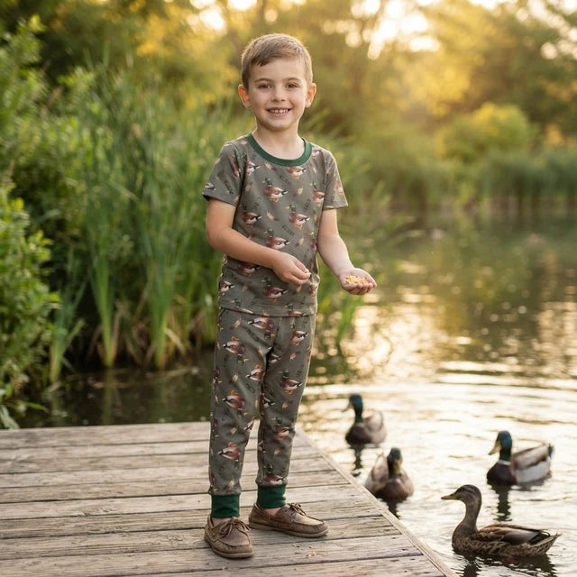 RTS NO MOQ milk silk BSPO0702 Baby Boys Green Ducks Calls Top Pockets Joggers Hunting Clothes Set