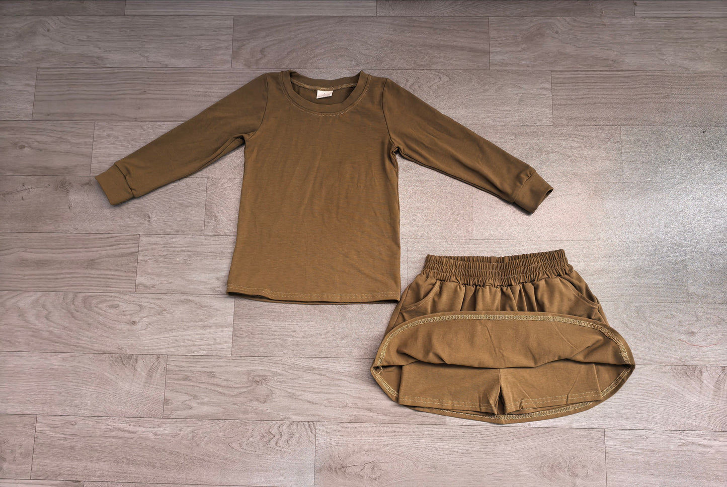 GLD1698 Sample No Moq cotton Baby Girls Olive Long Sleeve Top Pockets Skirt Short Clothes Sets