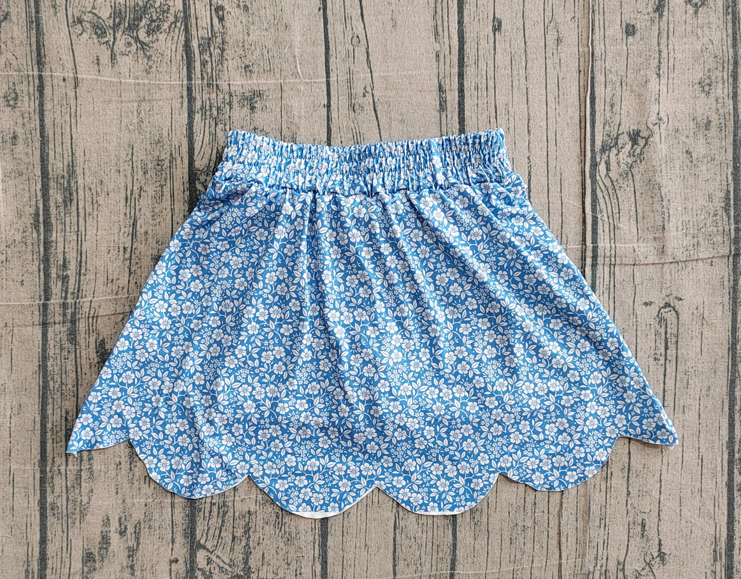 3.9 GLK0239 Sample No Moq Yoga fabric Baby Girls Blue Small Flowers Scallop Skirt Shorts Bottom