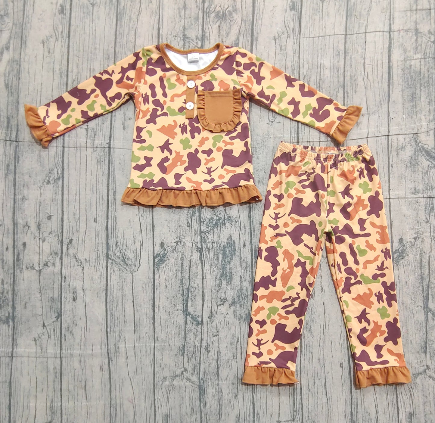 11.19 GLP1355 Sample No Moq Baby Girls Brown Camo Pocket Top Ruffle Pants Pajamas Southern Clothes Sets