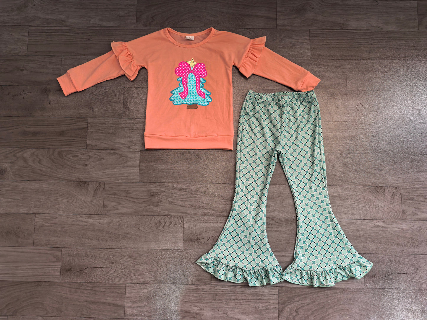 GLP3548 Sample No Moq Embroidery Bow Trees Baby Girls Polka Dots Top Ruffle Pant Christmas Clothes Sets