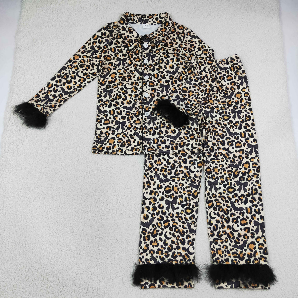 RTS NO MOQ milk silk Sibling Adult To Match Baby Girls Leopard Bats Button Top Pant Fur Sleeves Halloween Pajamas Set