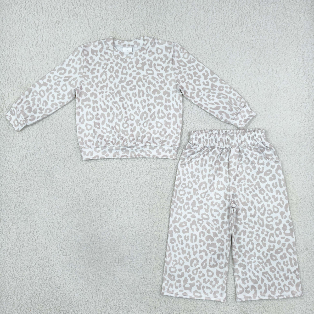 RTS NO MOQ （In stock）milk silk GLP3778 Baby Girls Long Sleeve Grey Leopard Print Top With Pockets Pant Clothes Sets