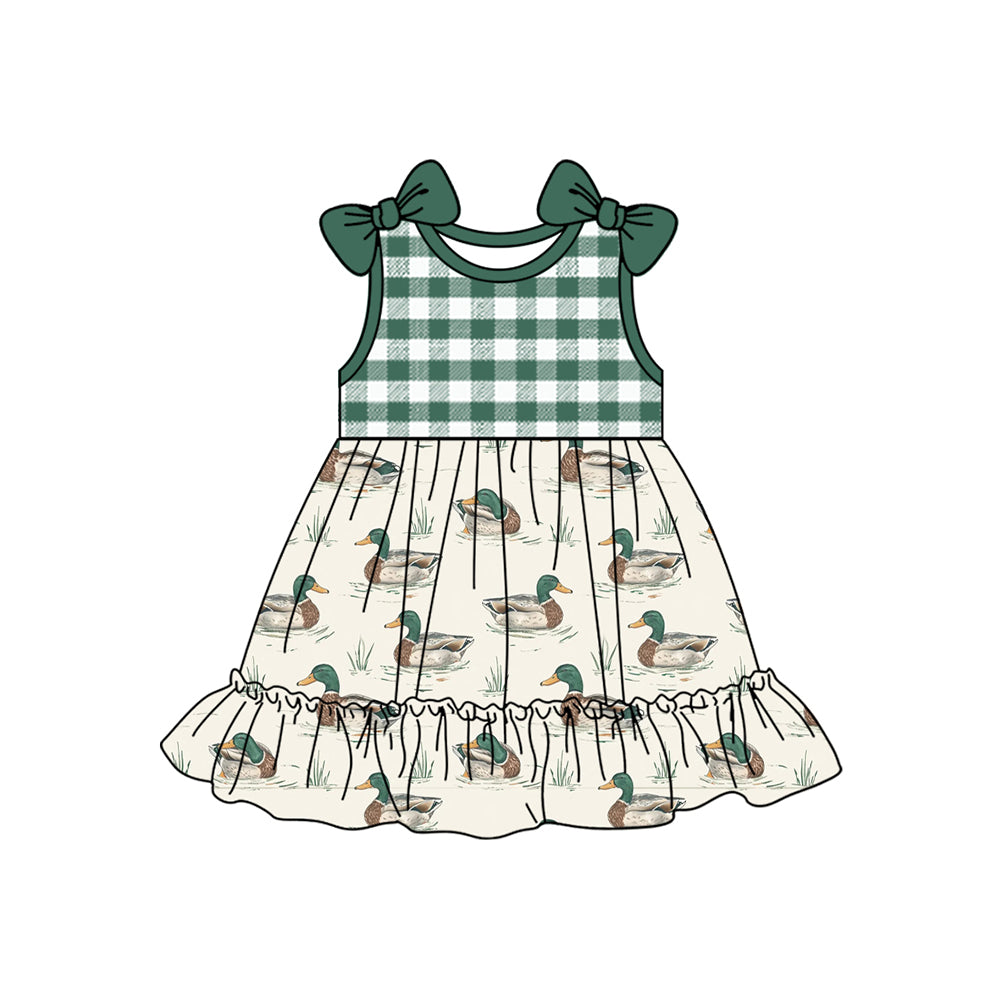Girls’ Adorable Short-Sleemed Clothes Featuring “Wild Child Duck” Motif