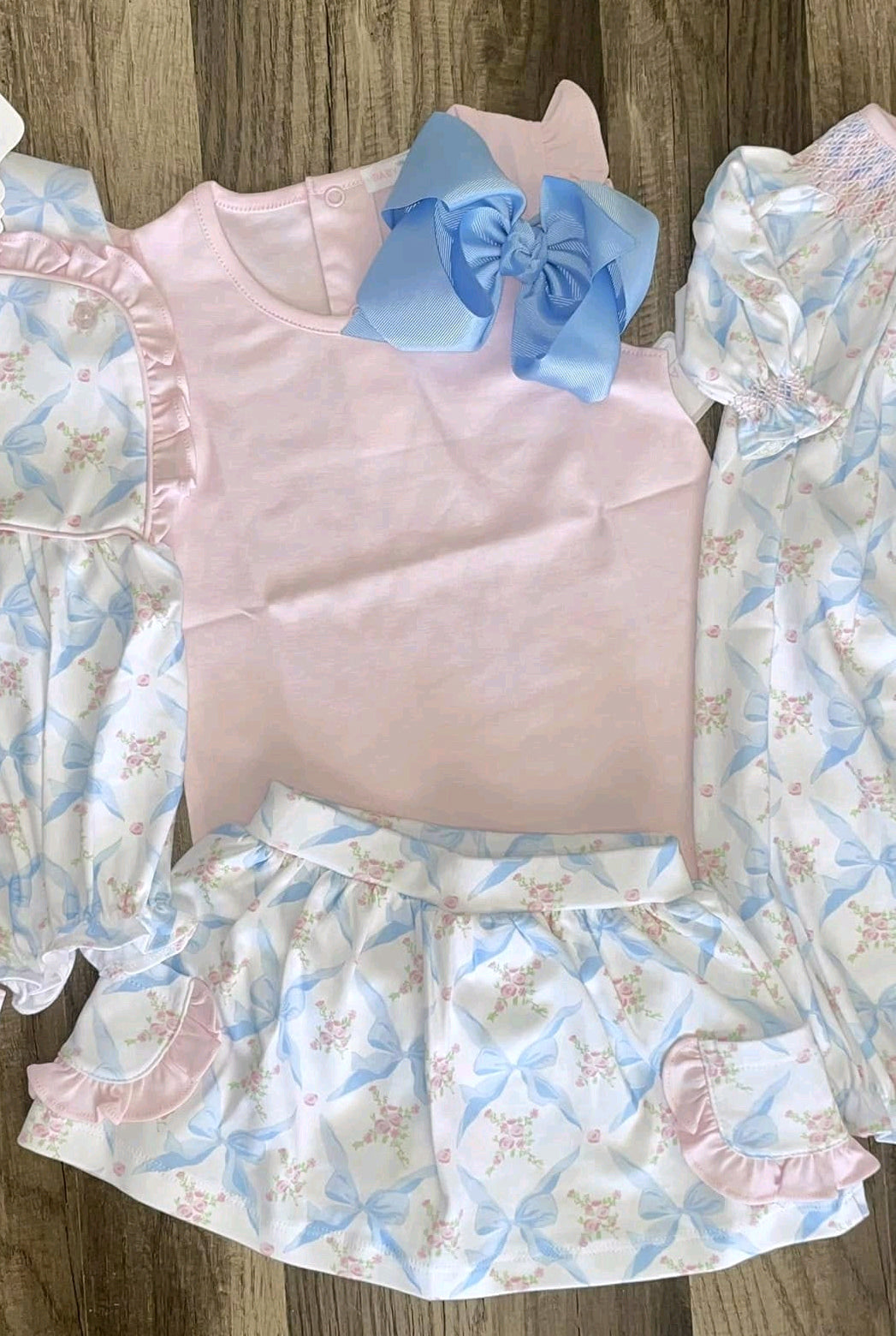 8.27 Pre order Baby Girls Pink Floral Bows Top with Flutter Sleeves And Skirt Set Featuring Pockets Toddler Outfit