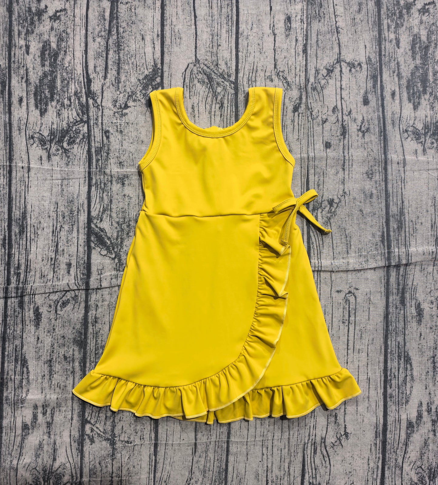 5.5 GSD3031 Sample No Moq Baby Girls Yellow Sleeveless Yoga Shorts Ruffle Knee Length Dresses