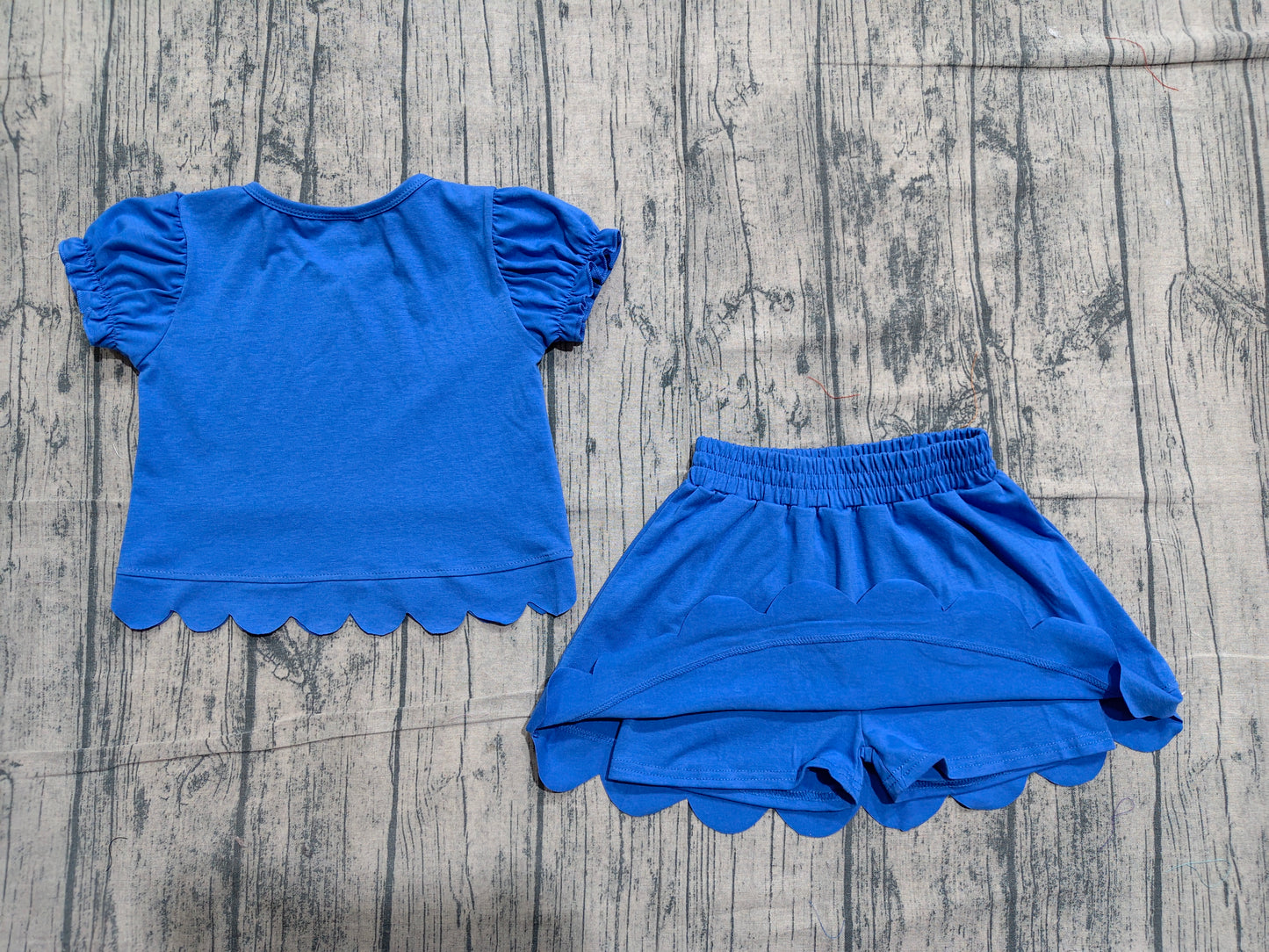 4.24 GSD3937  Sample No Moq Baby Girls Hot Blue Short Ruffle Sleeve Top Skirt Short Scallop Clothes Sets