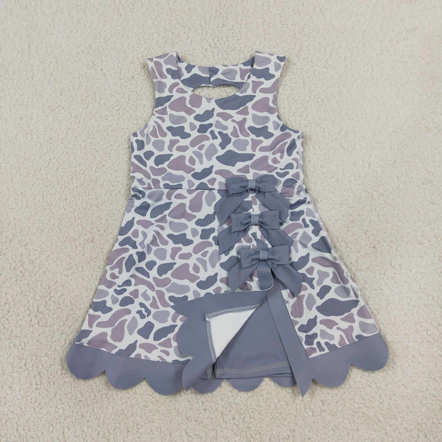 RTS NO MOQ （In stock）yoga fabric GSD4226 Baby Girls Light Gray Camo Scallop Knee Length Dress