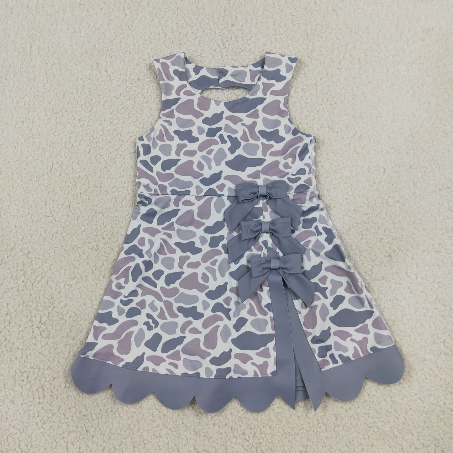RTS NO MOQ （In stock）yoga fabric GSD4226 Baby Girls Light Gray Camo Scallop Knee Length Dress