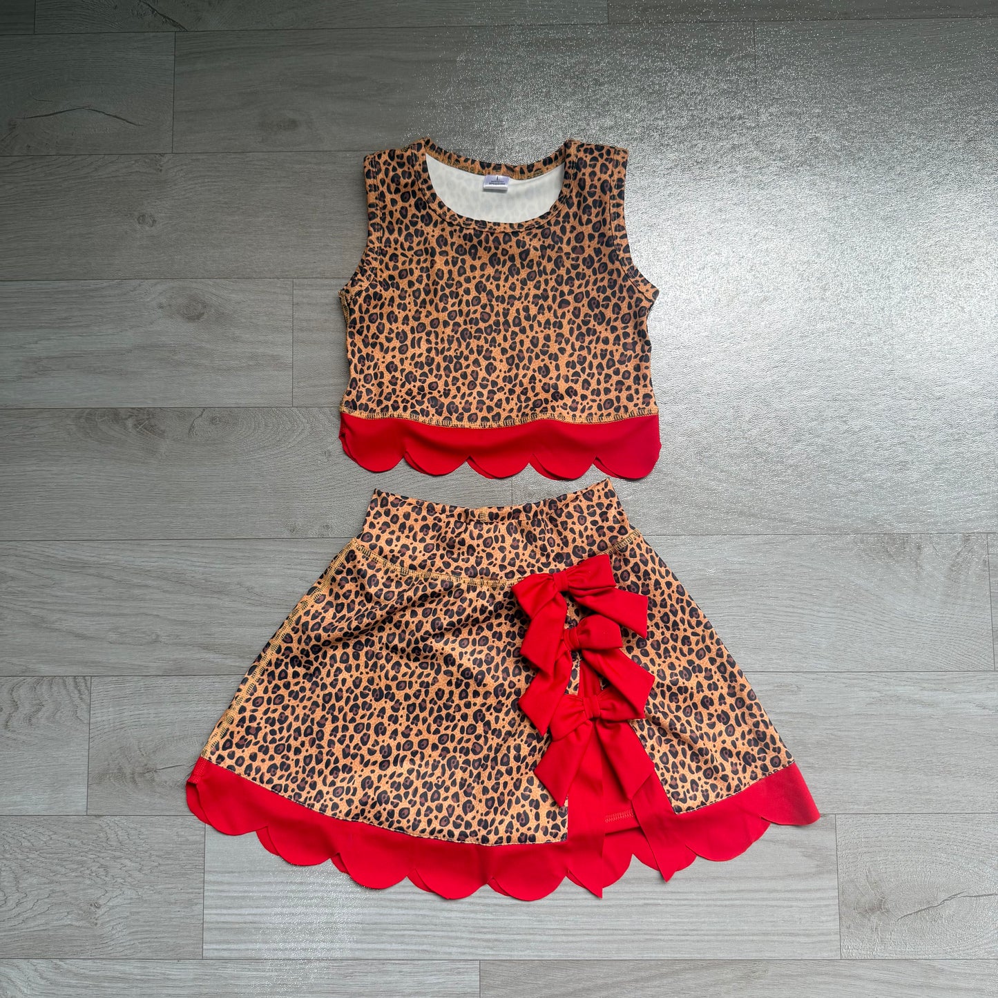 GSD4234 Sample No Moq Yoga Baby Girls Leopard Print Bow Vest Top Matching Scallop Skort Two Piece Yoga Active Clothes Set