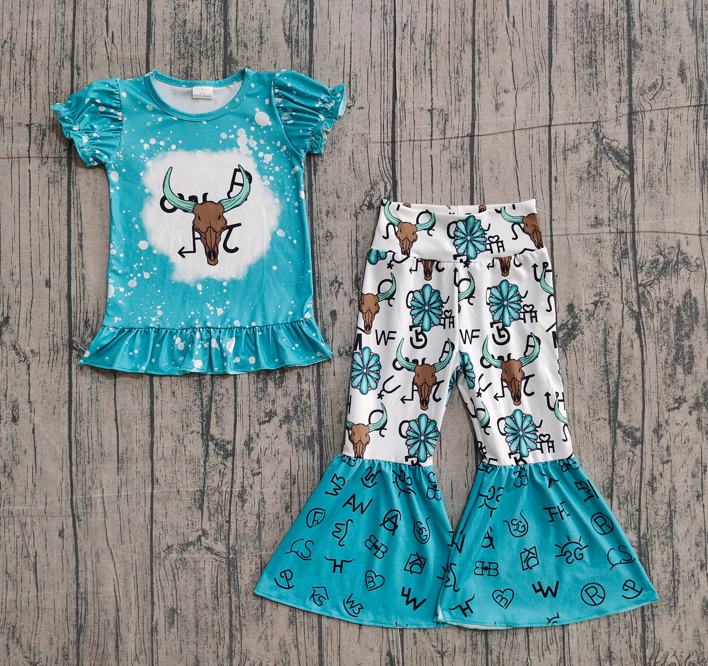 11.25 GSPO2114 Smple No Moq Baby Girls Bull Skulls Ruffle Top Bell Bottom Pants Western Clothes Sets