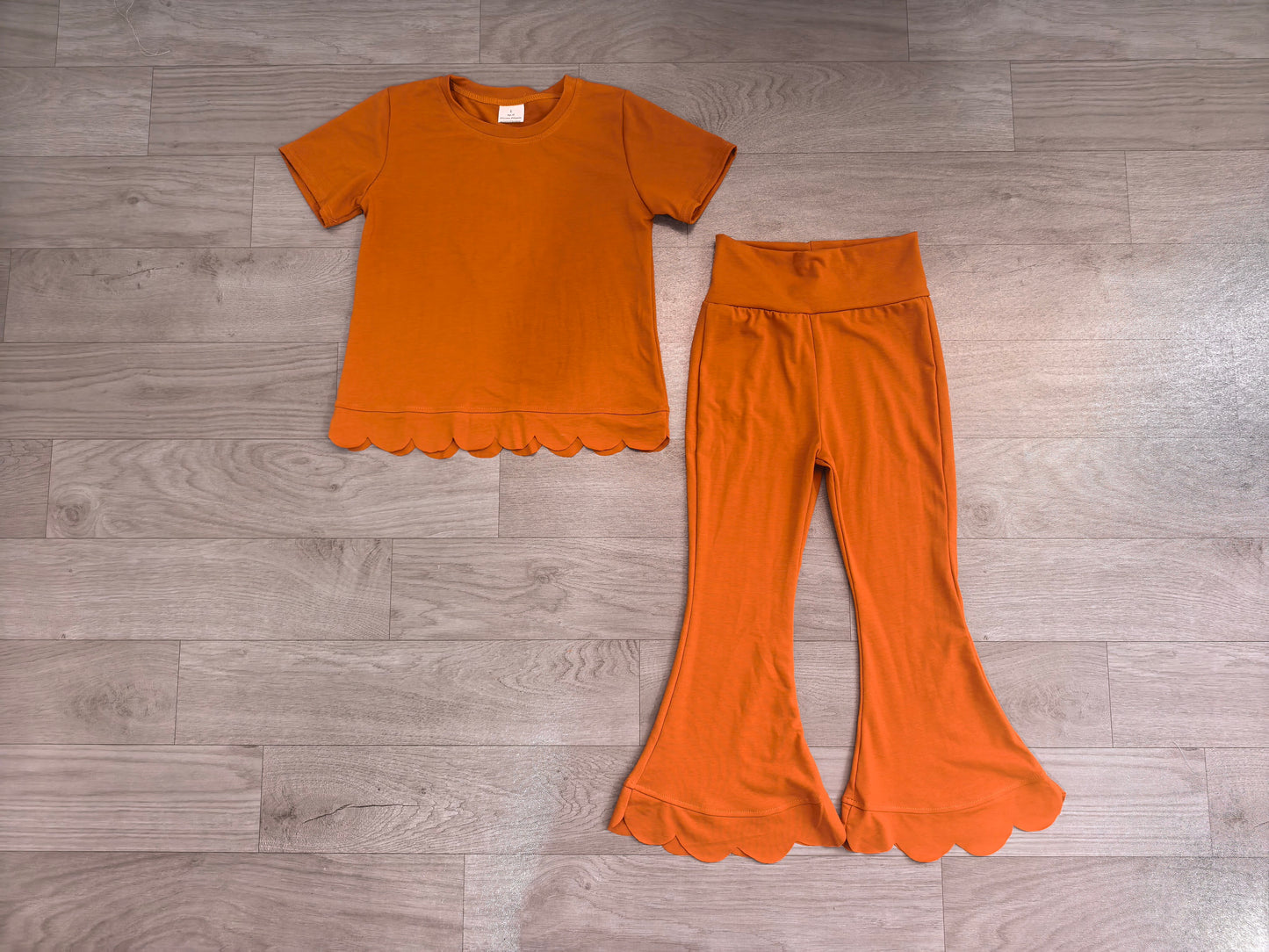 GSPO2345(GT1775+P1083S)  Sample No Moq Baby Girls Short Sleeve Shirts Top Flare Pant Scallop Clothes Sets