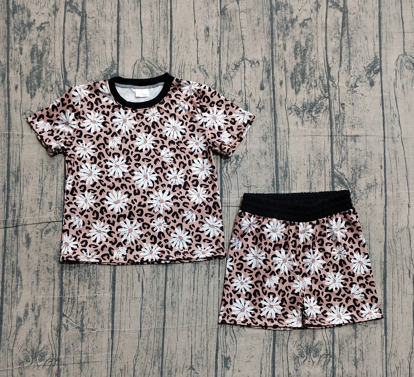 1.15 GSSO3079 Sample No Moq Baby Girls Leopard Daisy Flowers Top Short Clothes Sets