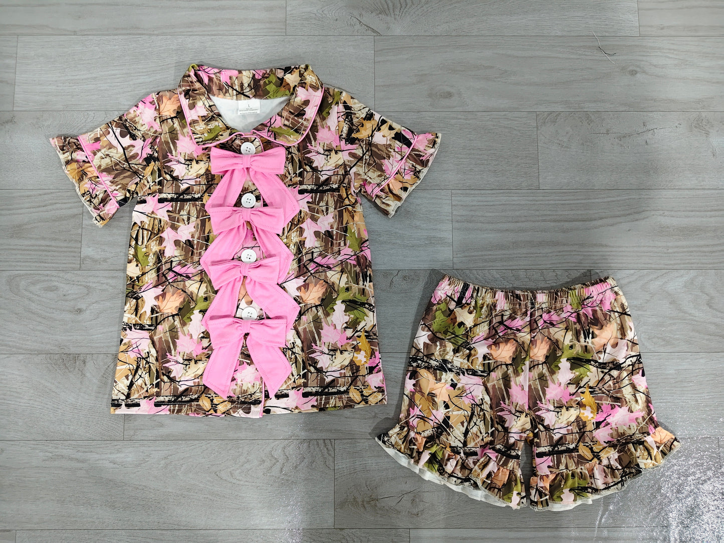 GSSO3364 Sample No Moq Baby Girls Southern Leaves Camo Button Top Ruffle Shorts Hunting Pajamas Sets
