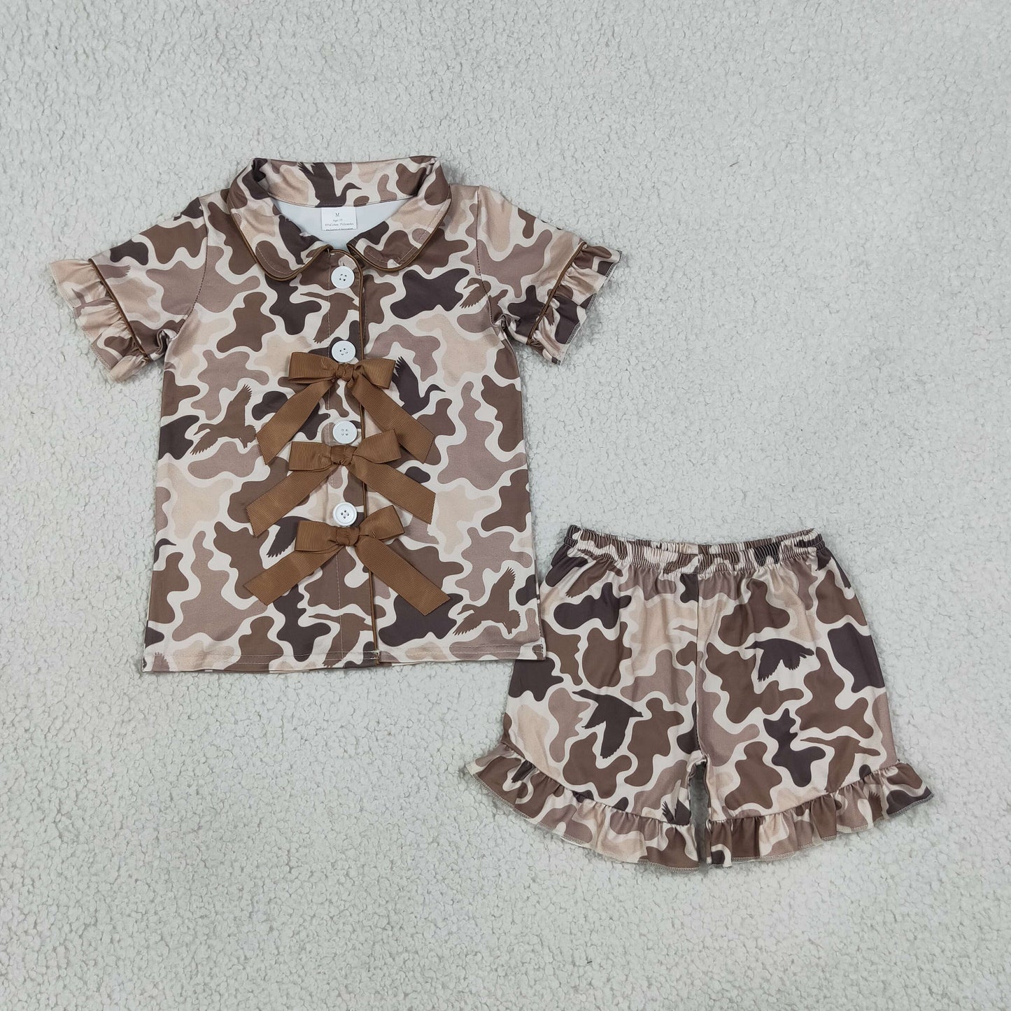 GSSO3368 RTS NO MOQ （In stock）milk silk  Baby Girls Southern Khaki Ducks Camo Bows Button Top Ruffle Shorts Hunting Pajamas Sets