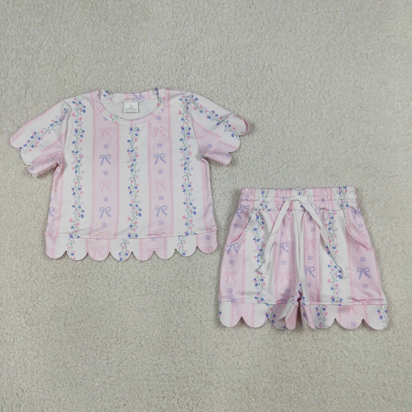 4.9 GSSO3410 RTS NO MOQ （In stock）Short sleeves pink bow floral scallop top shorts girls outfits