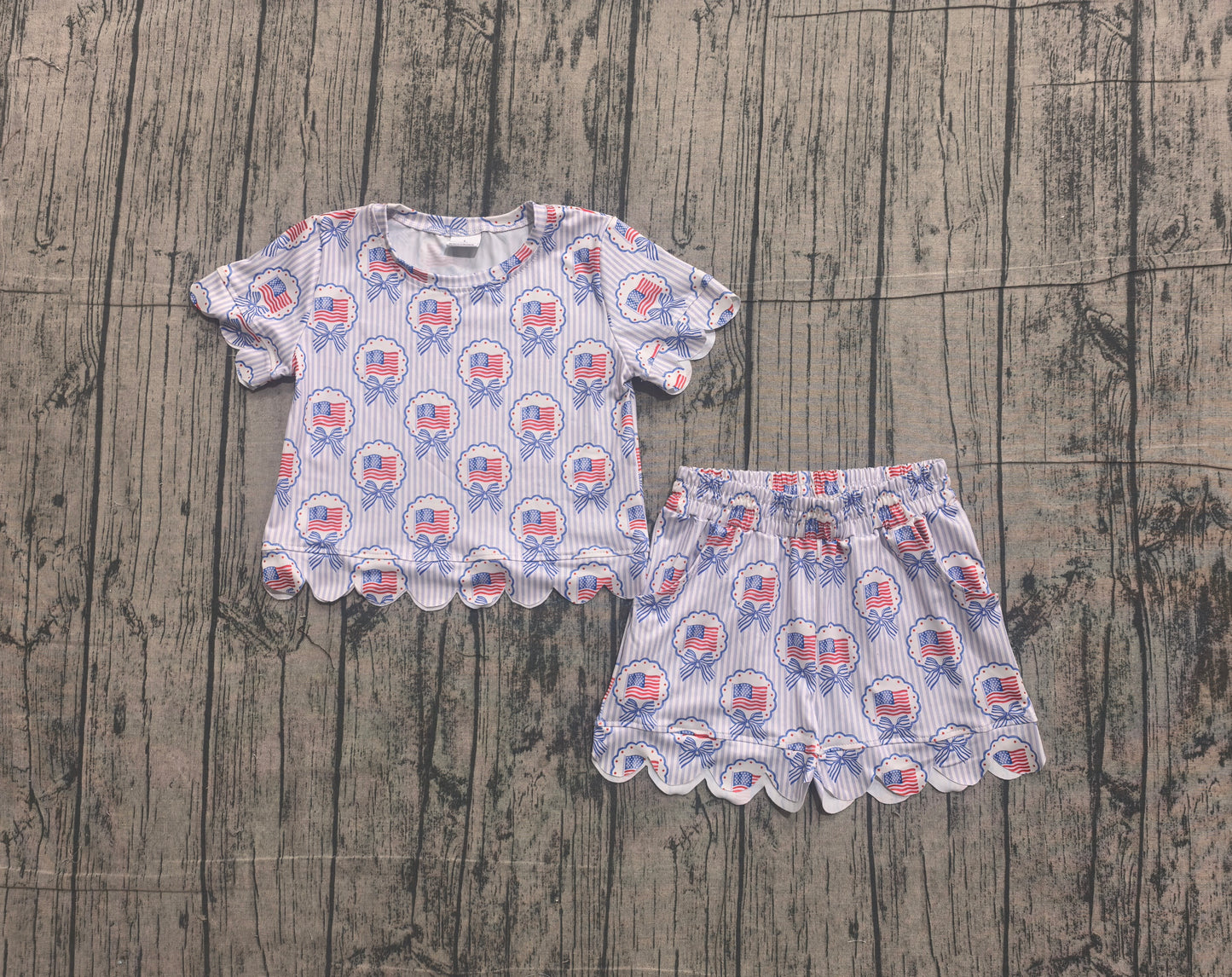 5.8 GSSO3555 Sample No Moq Baby Girls Bows Flags Checked Top Pockets Short 4th of July Scallop Clothes Sets