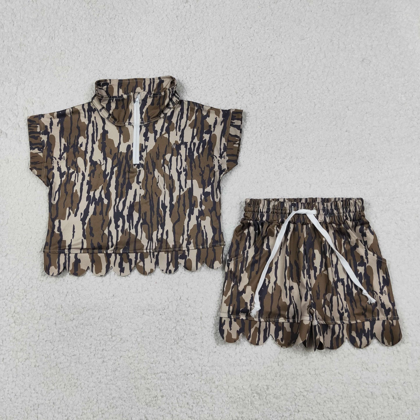GSSO3563 RTS NO MOQ （In stock ）Short sleeves camo scallop pullover shorts girls outfits