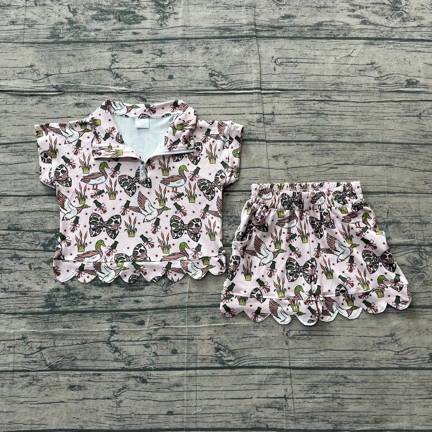 5.4 GSSO3669 Sample No Moq Baby Girls Camo Bows Ducks Zipper Top Short Scallop Hunting Clothes Sets