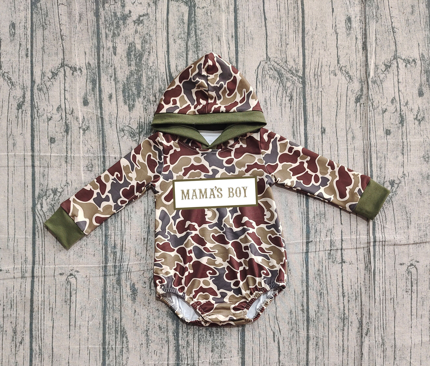 10.21 LR2791 Sample No Moq Embroidery Mama's Boy Baby Boys Brown Camo Hoodie Rompers