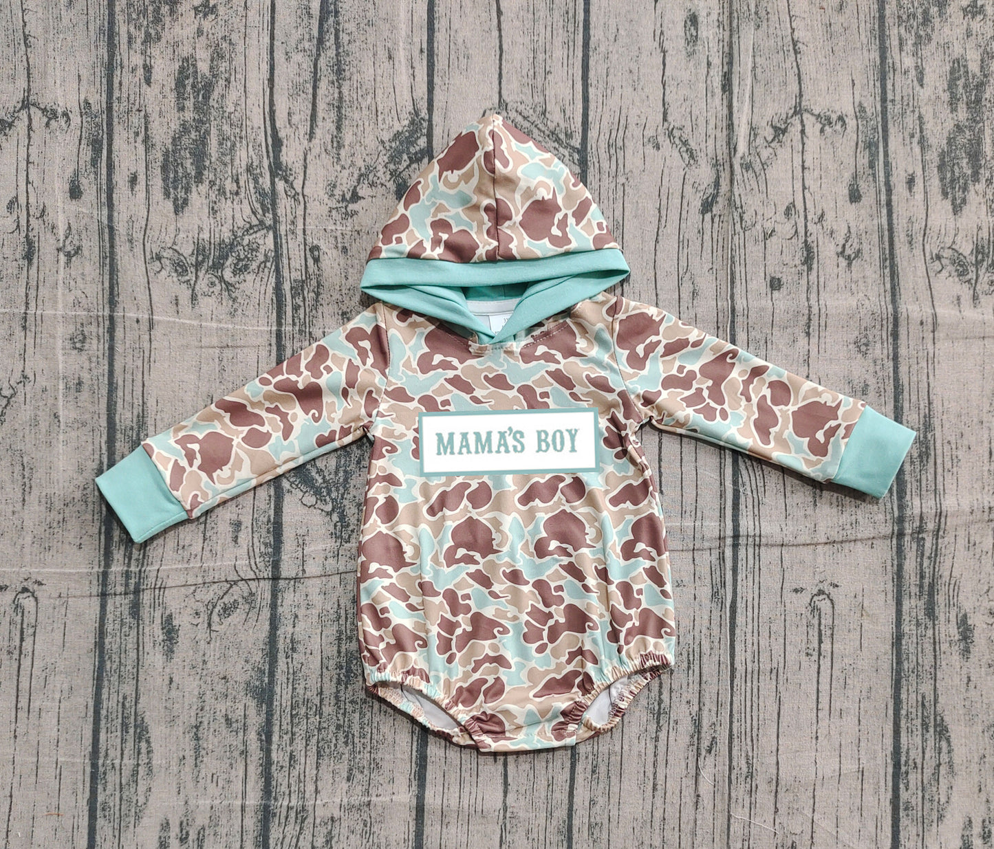 10.21 LR2795 Sample No Moq Embroidery Mama's Boy Baby Boys Green Camo Hoodie Rompers